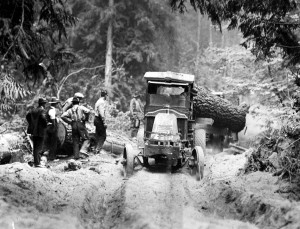 Griffith & Graeber logging truck (ca. 1920)